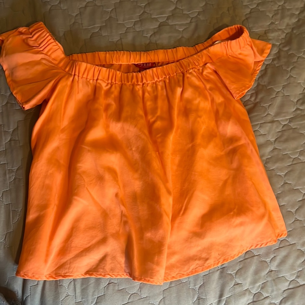 GUESS TOP